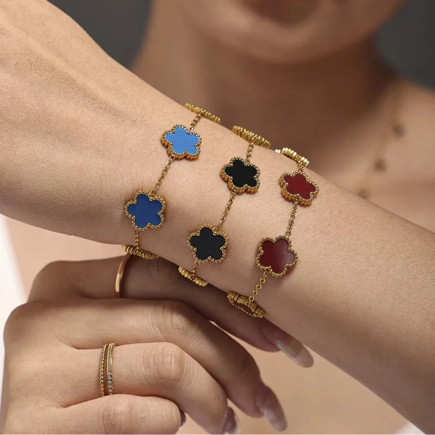 LUCK BLOOM | Four-Leaf Clover Bracelet in 18K Gold-Plated Stainless Steel