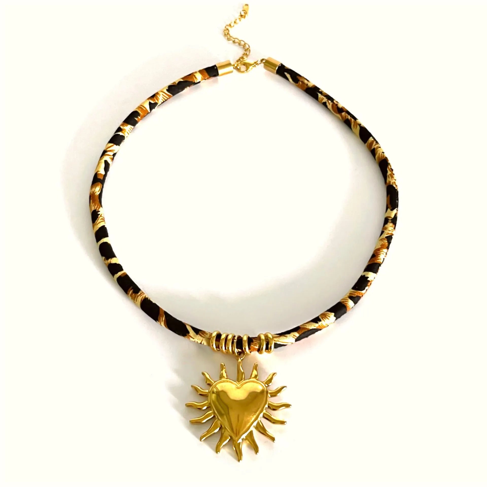 HEART PENDANT NECKLACE | Classic 18K Gold Plated with Cord String